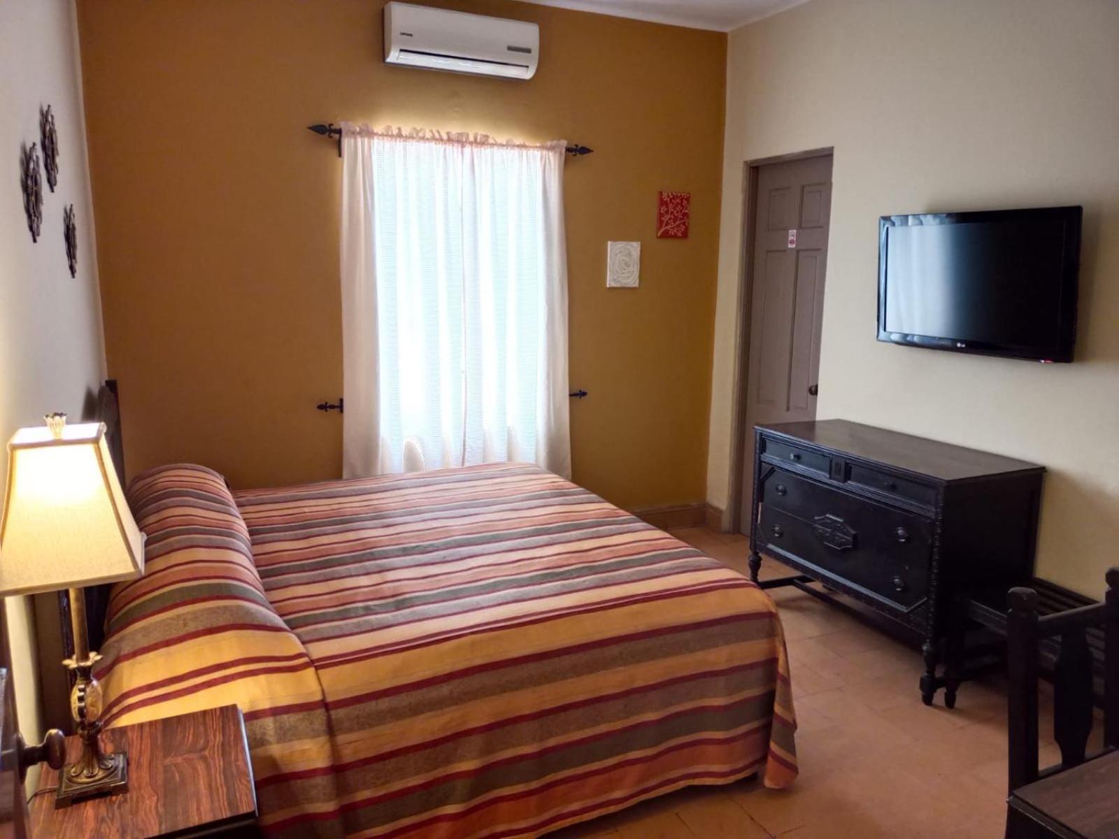 Hotel Los Monteros Ciudad Victoria Kültér fotó